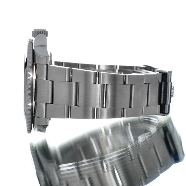 Rolex Submariner 124060